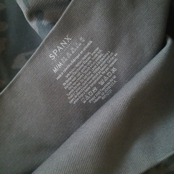 Spanx NWT Look At Me Now Leggings - Picture 5 of 5